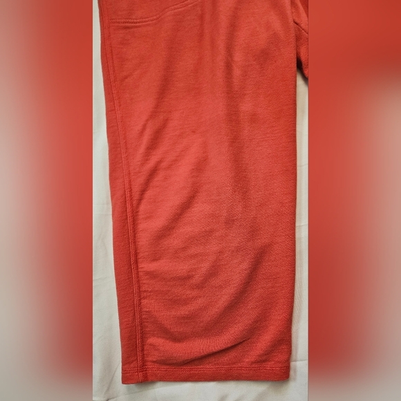 Hanes Womens Coral Pink Athletic Pull On Capri Sweatpants Size Large - Picture 2 of 8